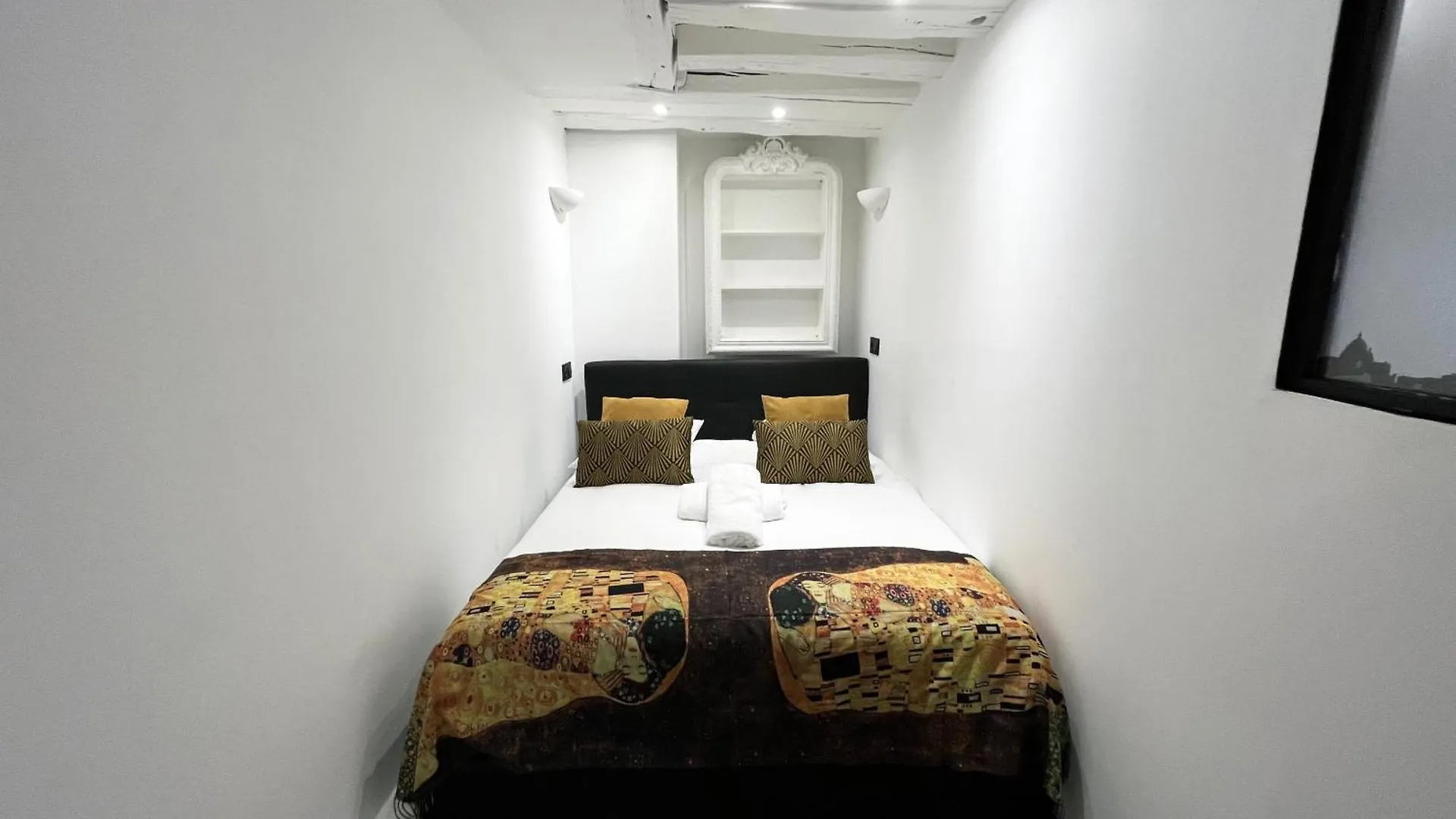 Urban Flat 175 - Loft St Denis Apartment Paris