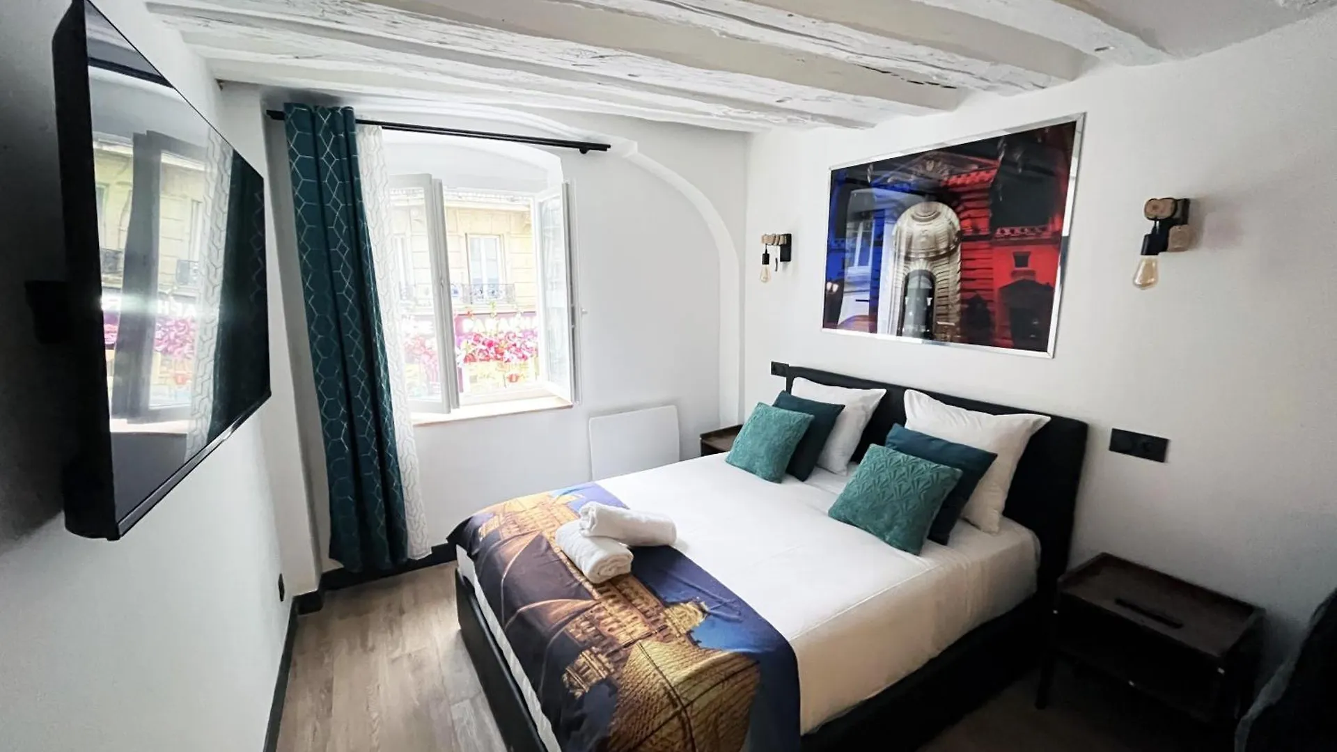 Urban Flat 175 - Loft St Denis Apartment Paris France